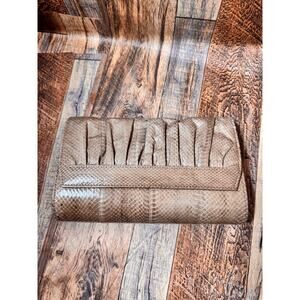 Vintage Snakeskin Embossed Clutch Purse with Magnetic Snap – Ruched Back